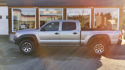 Pre-Owned 2015 Toyota Tacoma