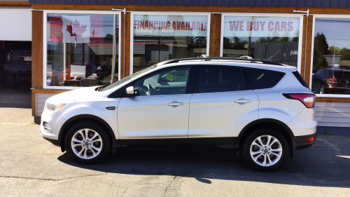 Pre-Owned 2017 Ford Escape SE