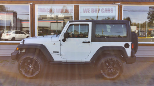 Pre-Owned 2018 Jeep Wrangler JK Sport