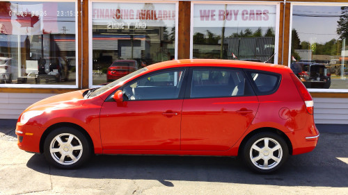 Pre-Owned 2012 Hyundai Elantra Touring
