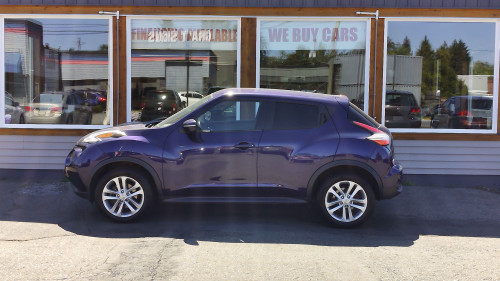 Pre-Owned 2015 Nissan Juke SV