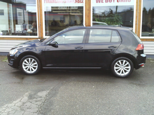 Pre-Owned 2015 Volkswagen Golf